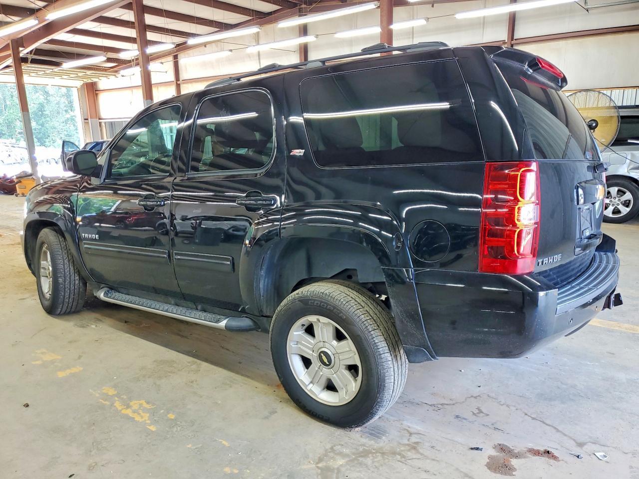 2014 Chevrolet Tahoe K1500 Lt - zdjęcie 2