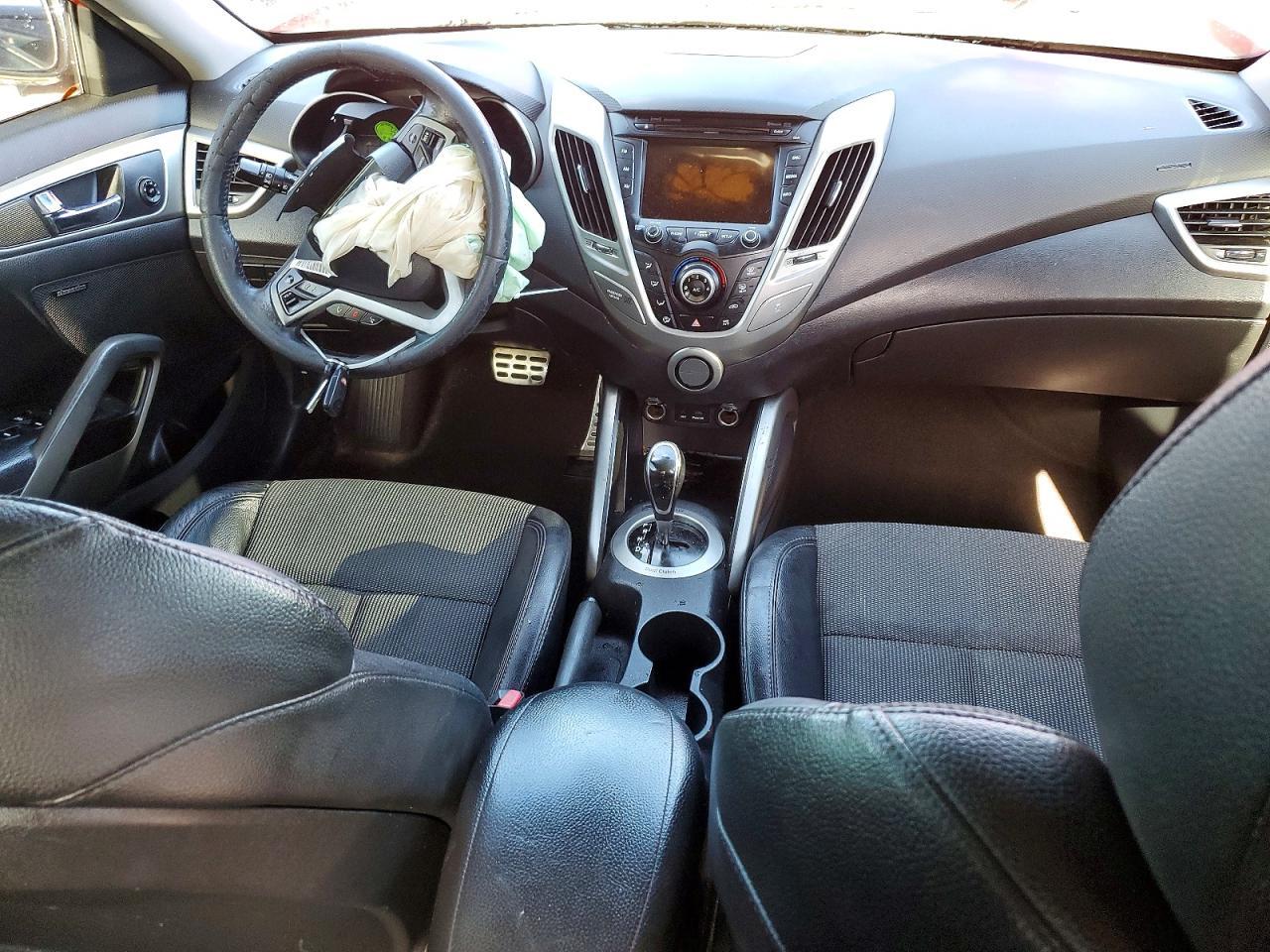2013 Hyundai Veloster Base - zdjęcie 8