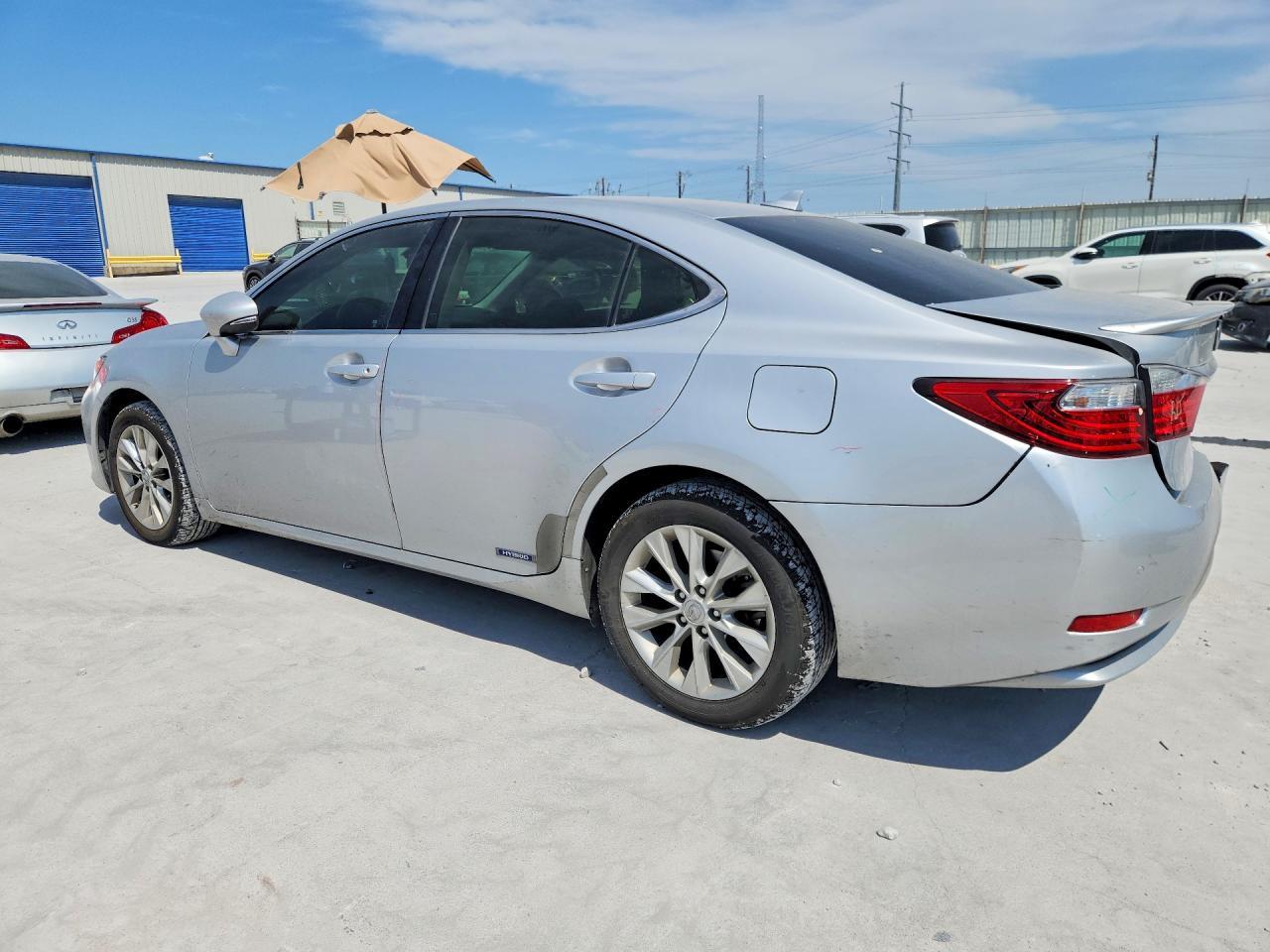 2014 Lexus Es 300H - zdjęcie 2