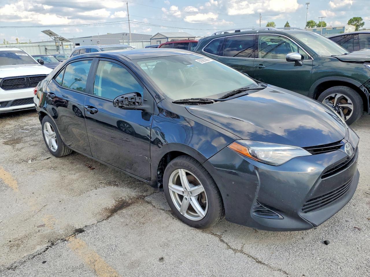 2017 Toyota Corolla Le - zdjęcie 4