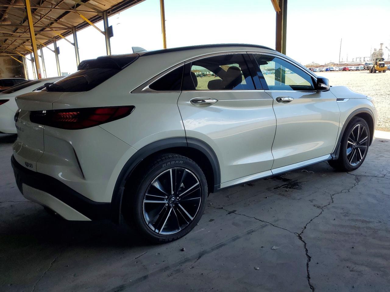2022 Infiniti Qx55 Luxe - zdjęcie 3