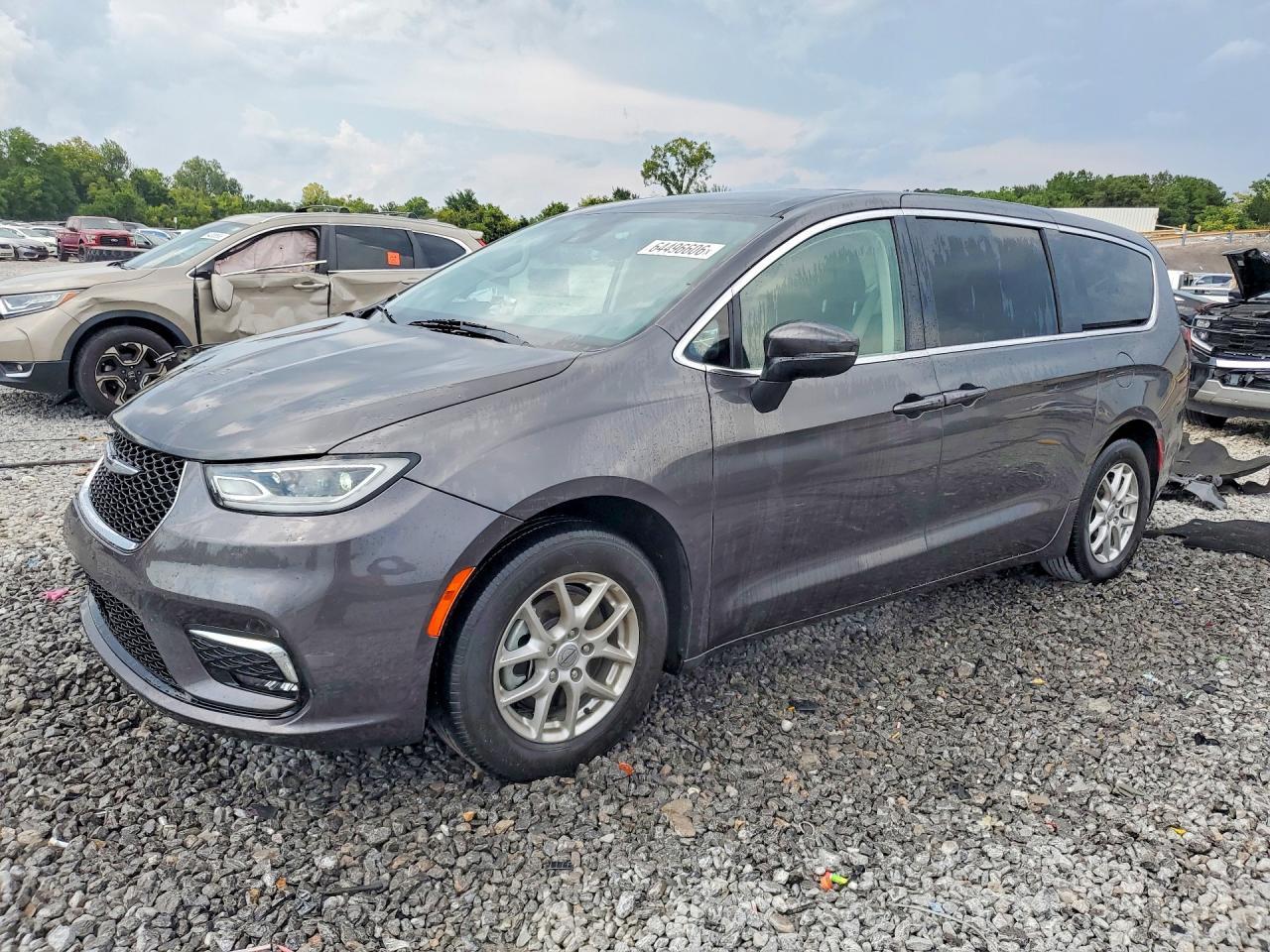 2023 Chrysler Pacifica Touring L - zdjęcie główne