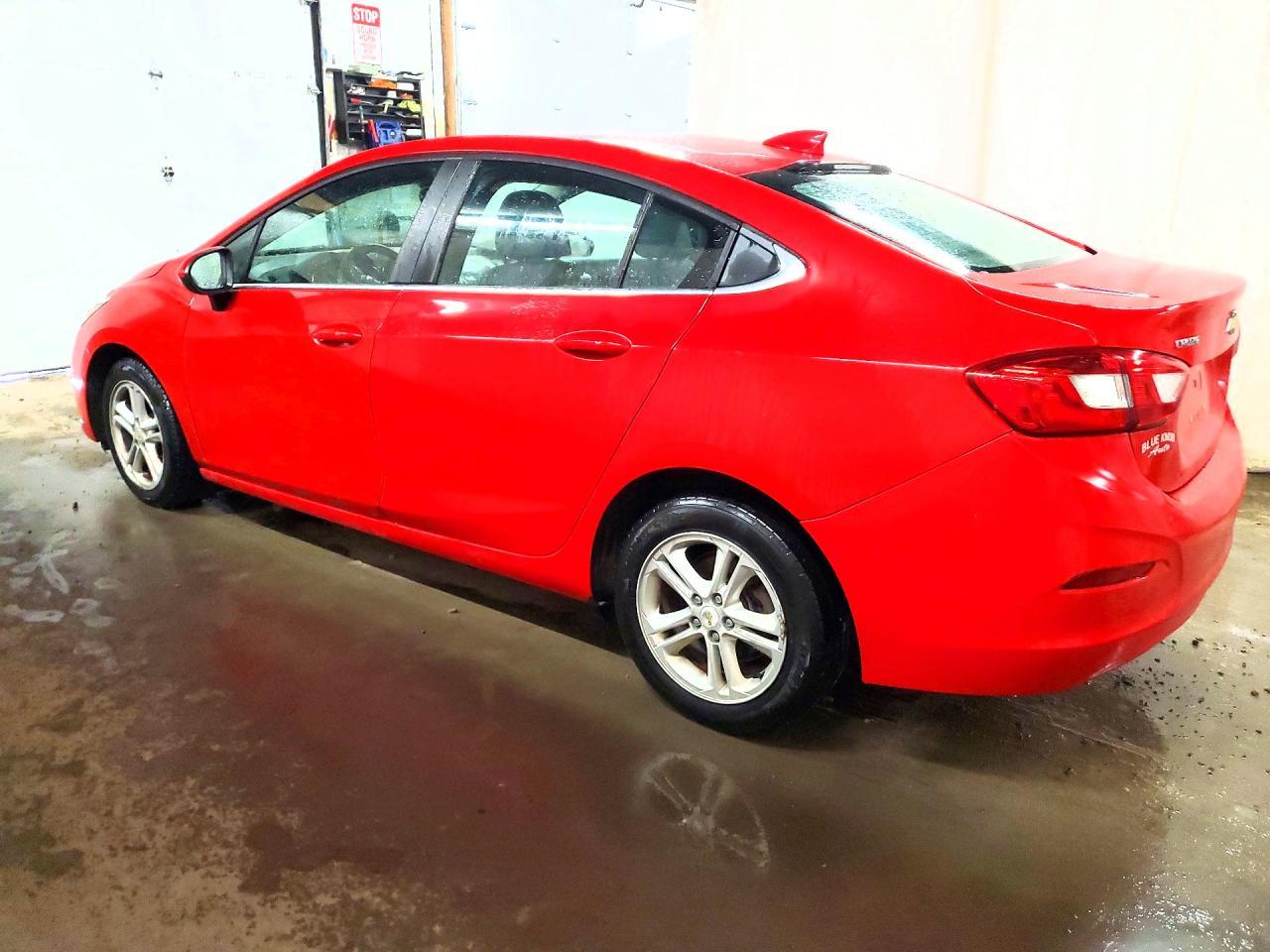 2018 Chevrolet Cruze Lt - zdjęcie 2