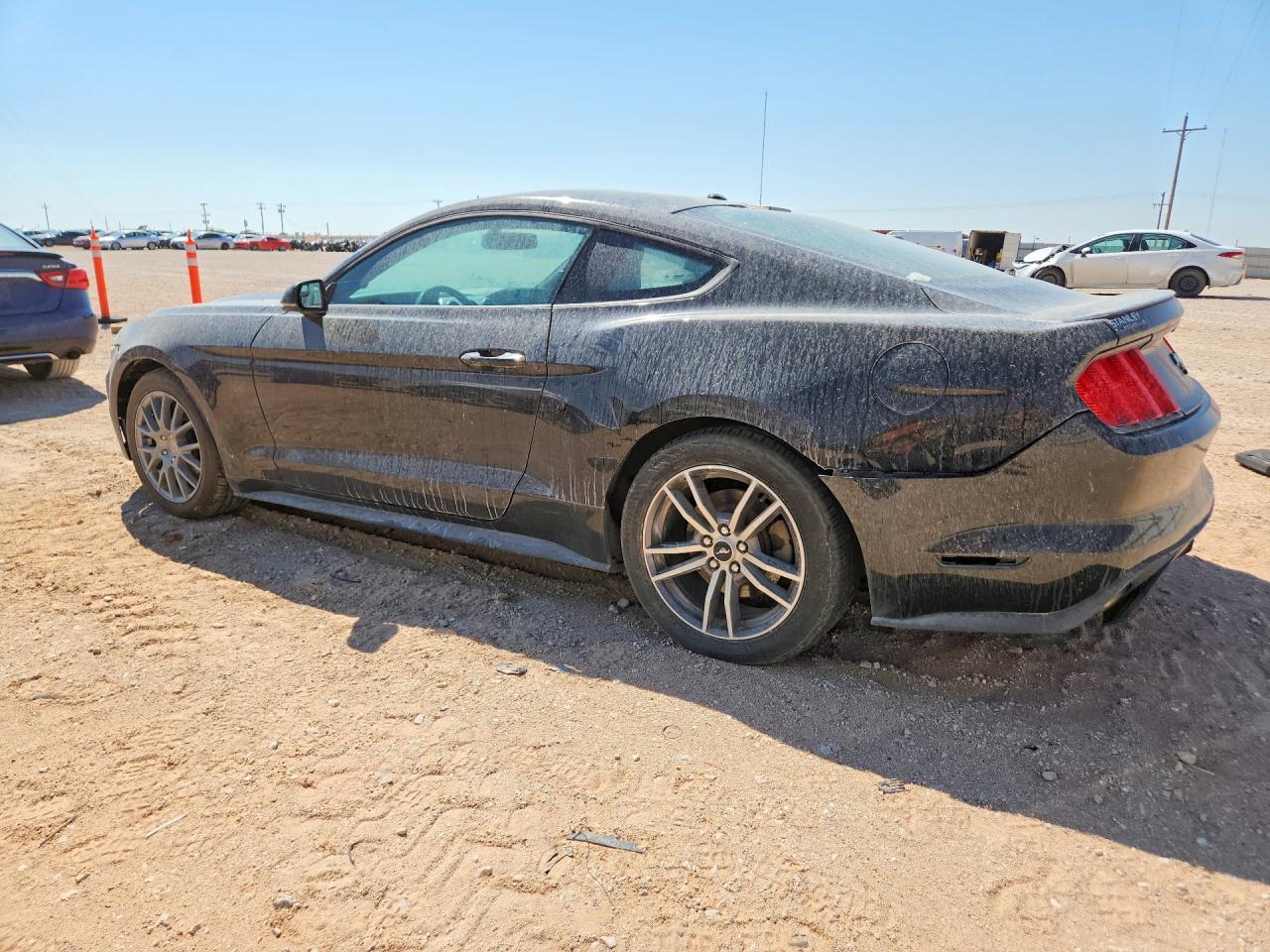 2016 Ford Mustang - zdjęcie 2