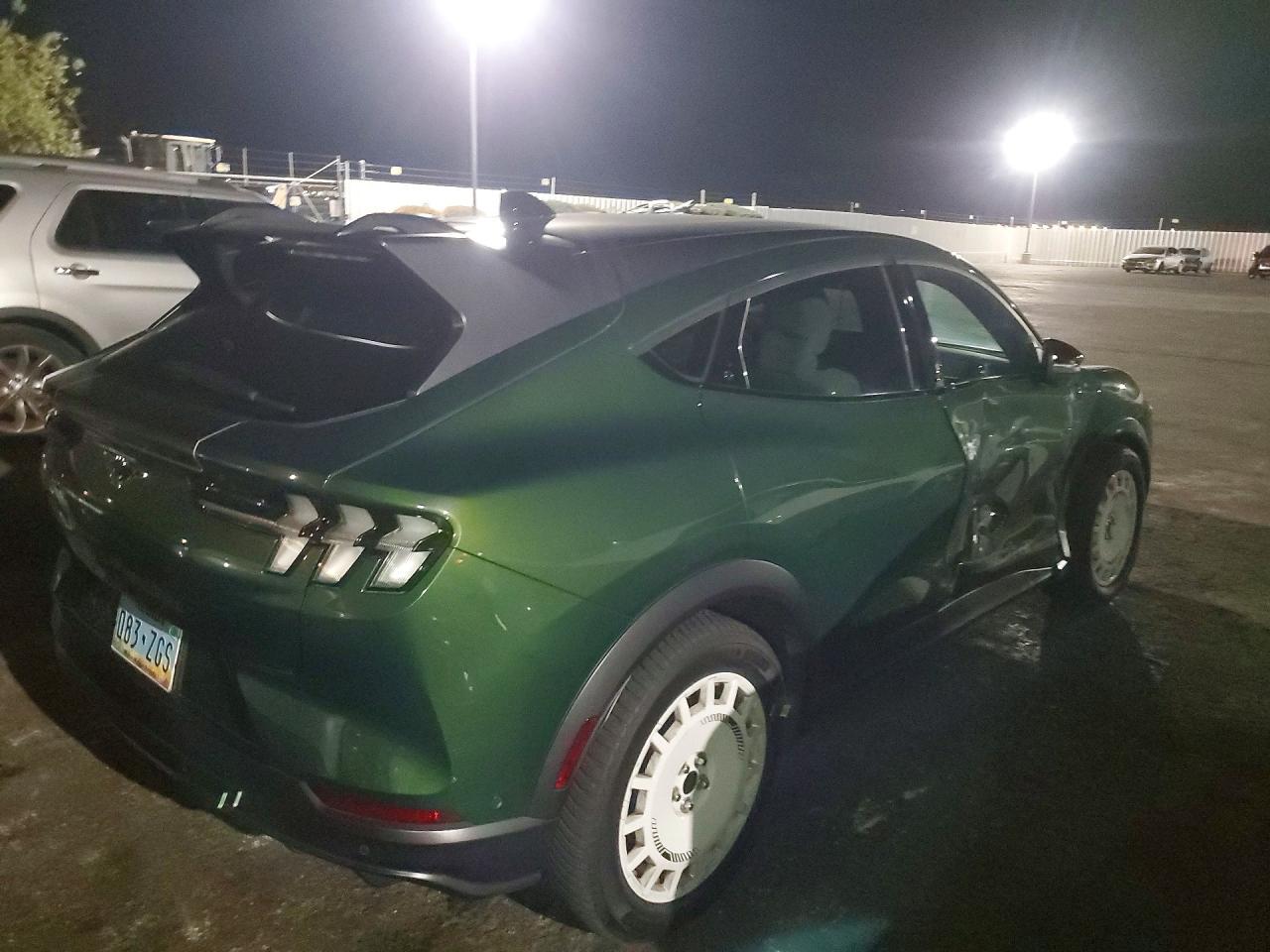 2024 Ford Mustang Mach-E Gt - zdjęcie 3
