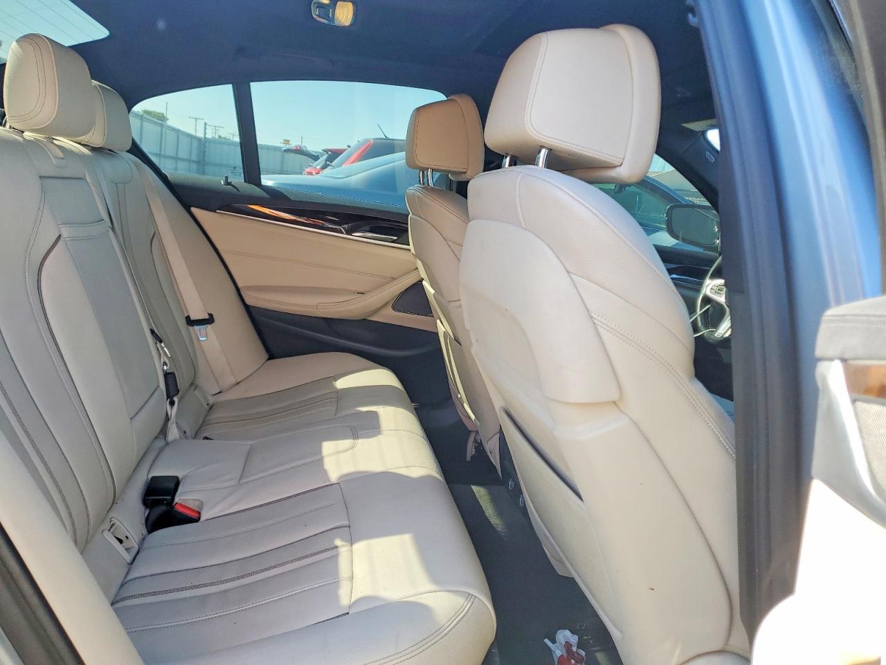 2018 BMW M550Xi - zdjęcie 10
