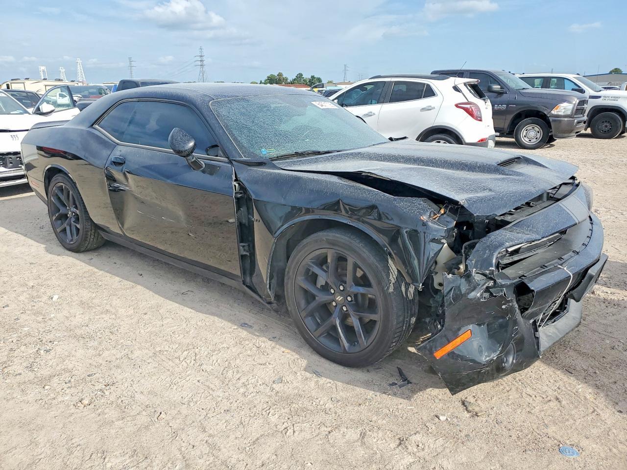 2022 Dodge Challenger R/T - zdjęcie 4