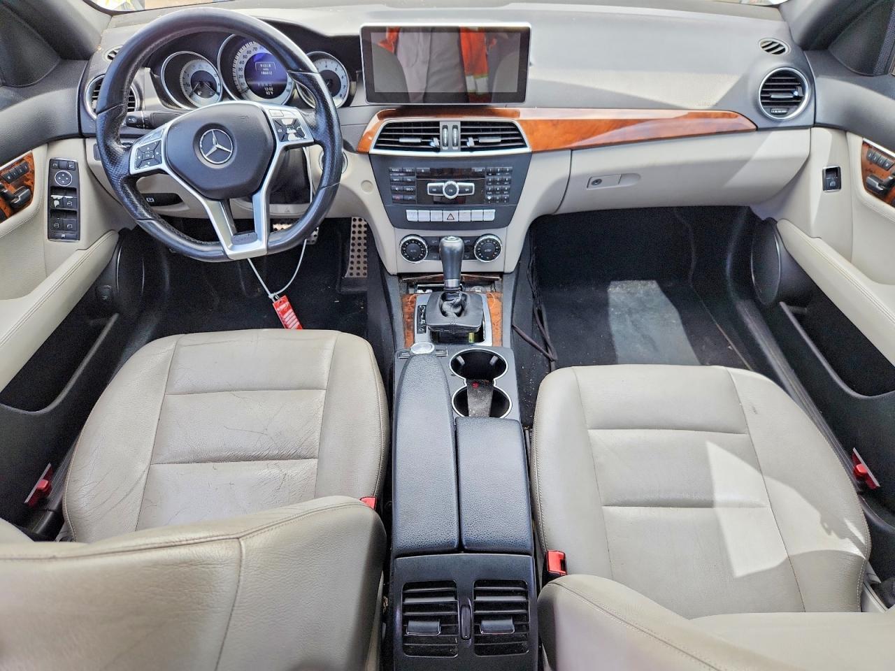 2013 Mercedes-Benz C 300 4Matic - zdjęcie 8