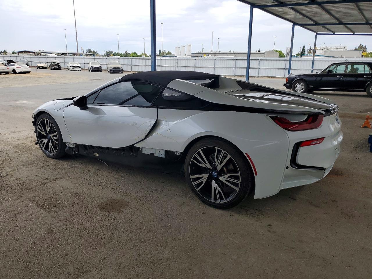 2019 BMW I8 - zdjęcie 2