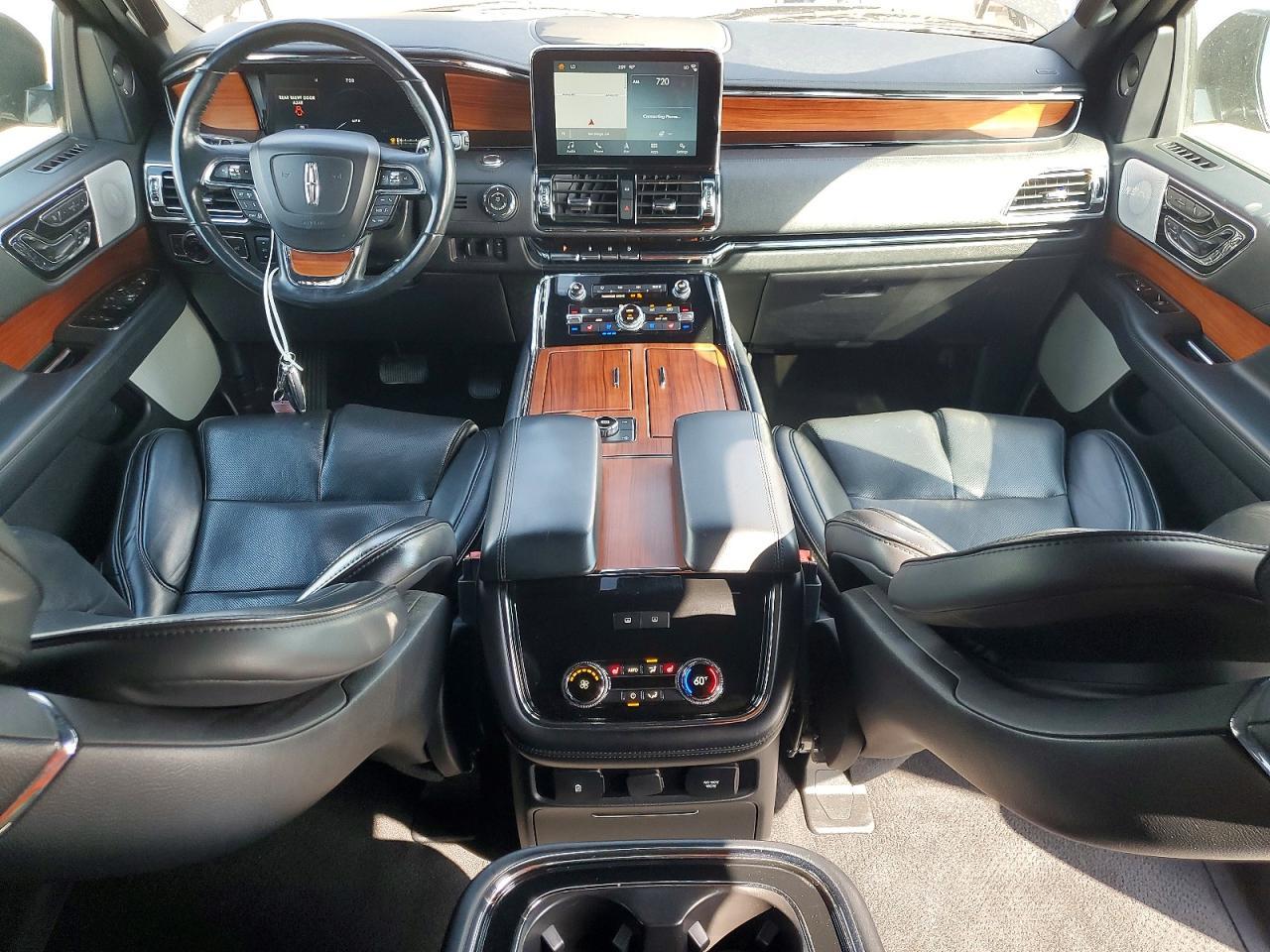 2019 Lincoln Navigator Reserve - zdjęcie 8