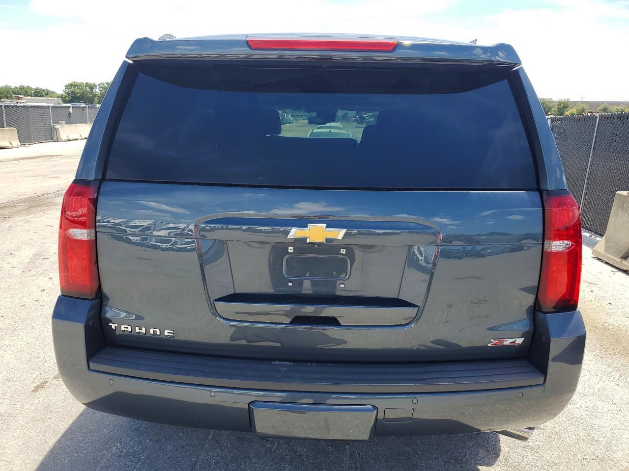 2020 Chevrolet Tahoe K1500 Lt - zdjęcie 6