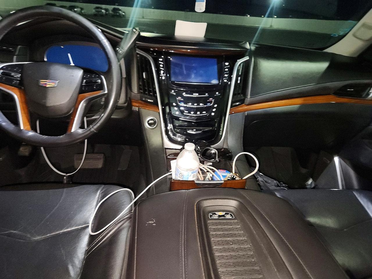 2019 Cadillac Escalade Esv Luxury - zdjęcie 8