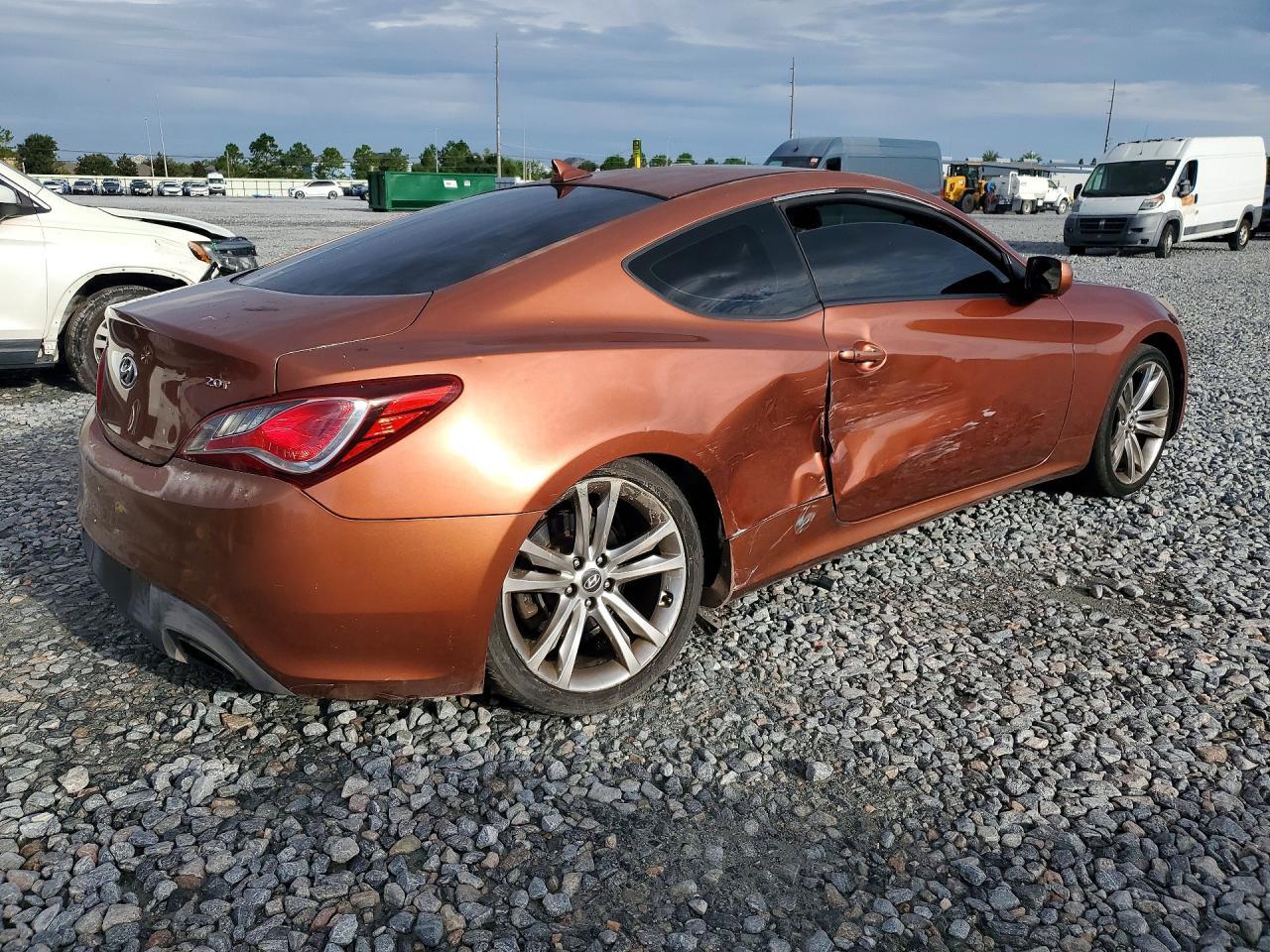 2013 Hyundai Genesis Coupe 2.0T Premium - zdjęcie 3