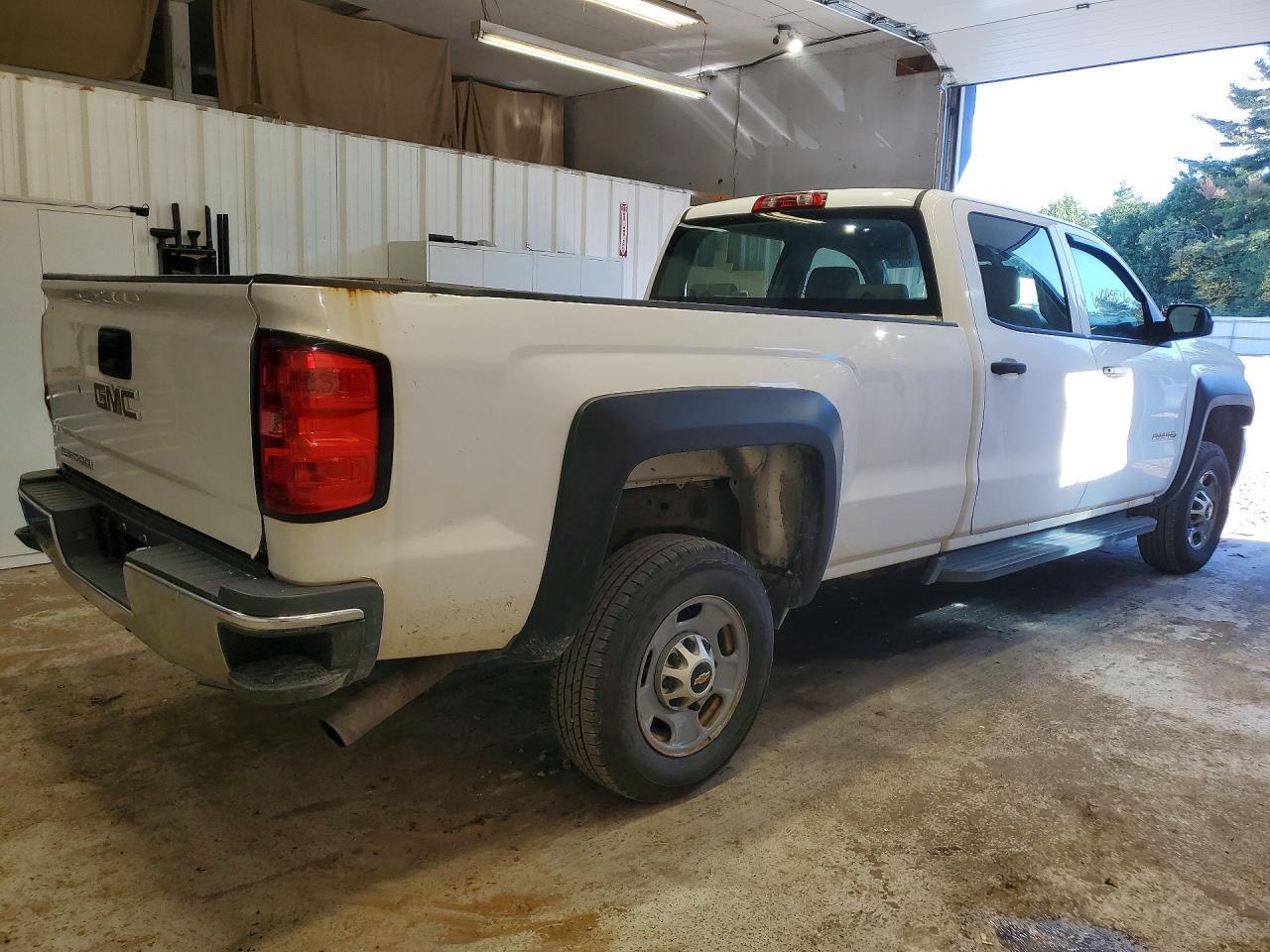 2015 Chevrolet Silverado C2500 Heavy Duty - zdjęcie 3