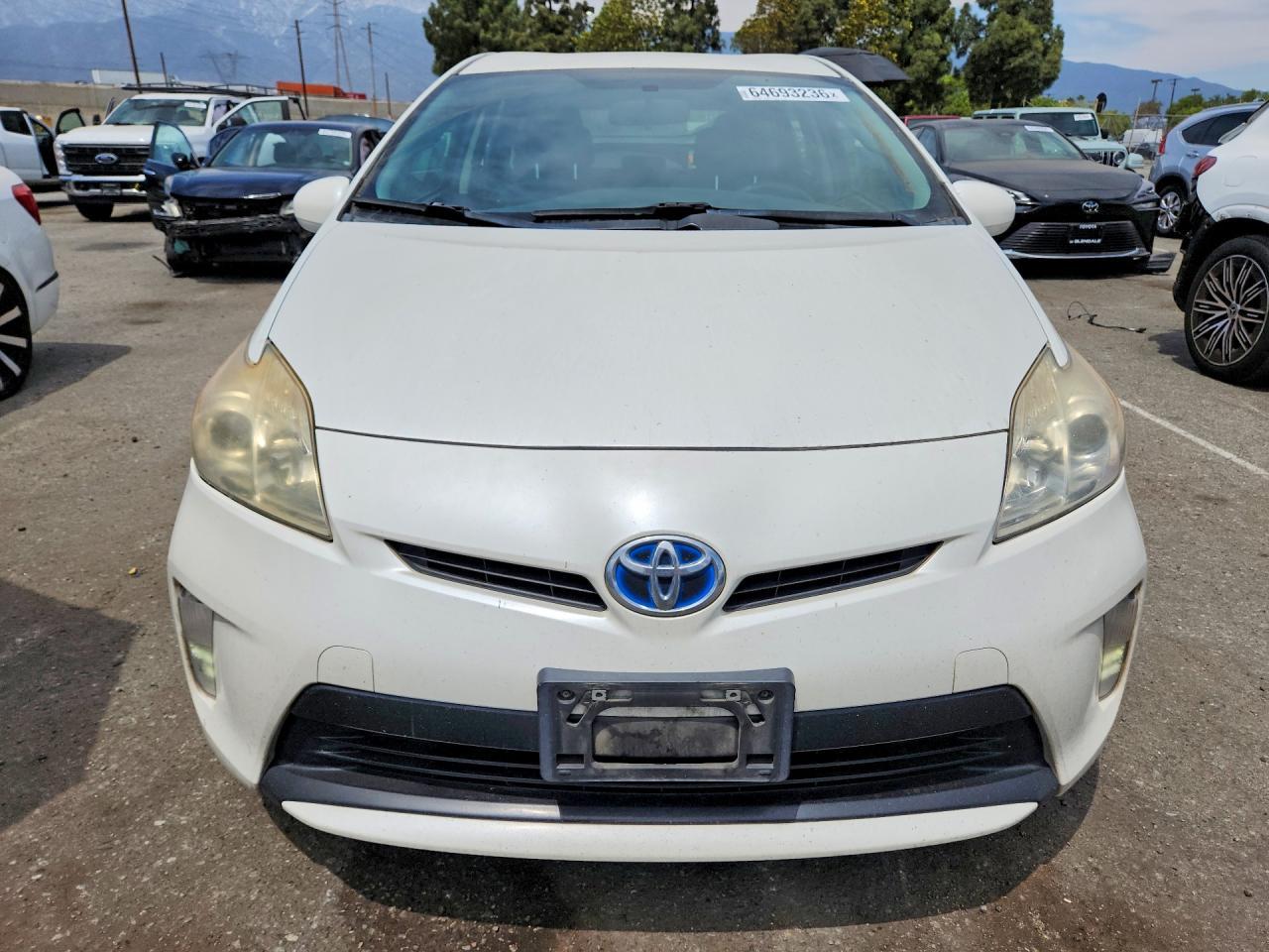 2015 Toyota Prius Two - zdjęcie 5