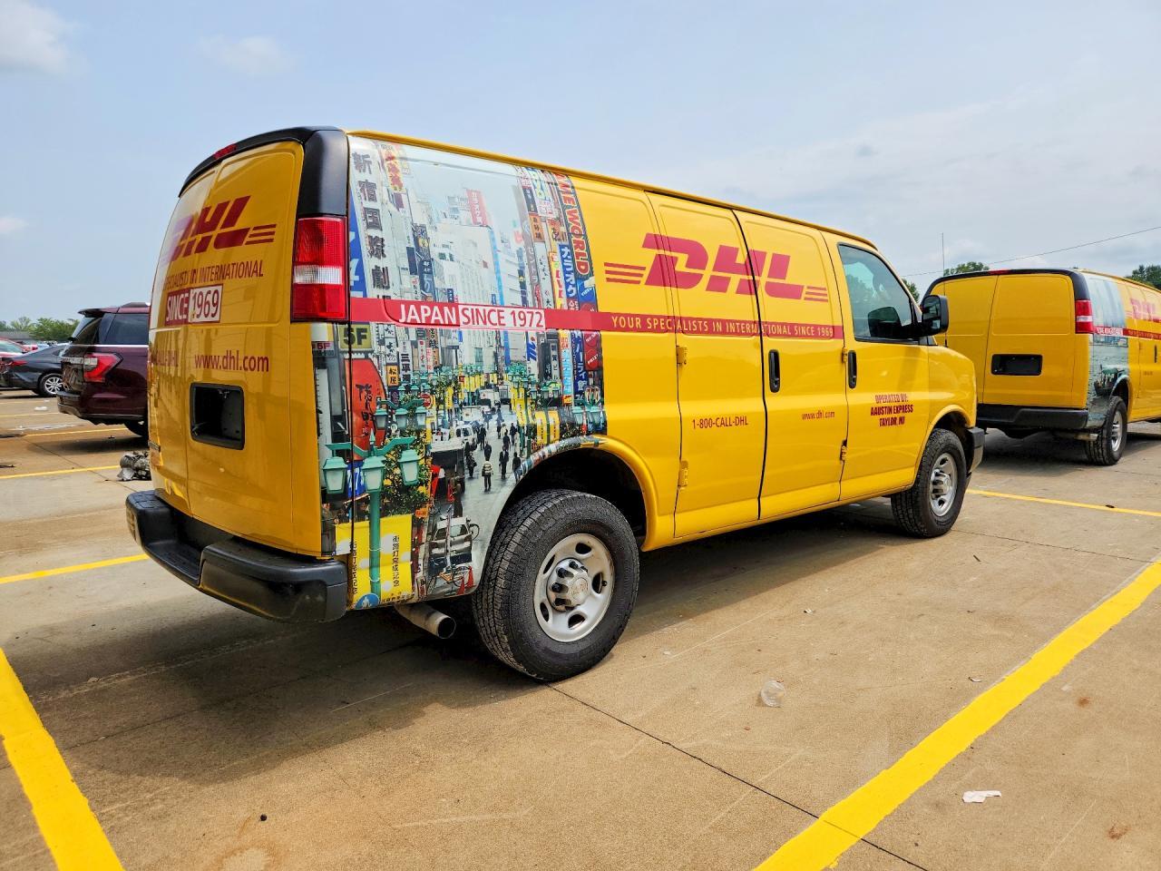 2020 Chevrolet Express G2500 - zdjęcie 3