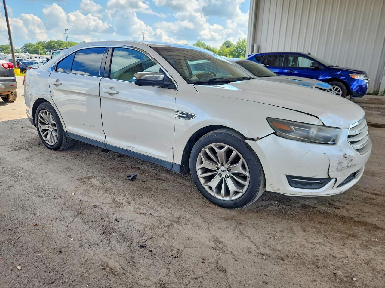 2015 Ford Taurus Limited - zdjęcie 4