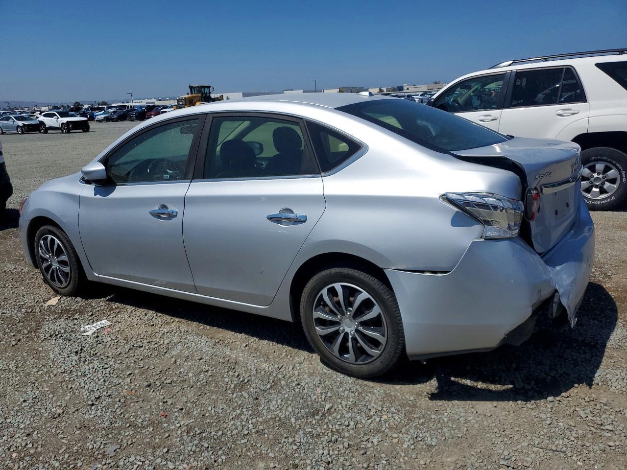2013 Nissan Sentra S - zdjęcie 2