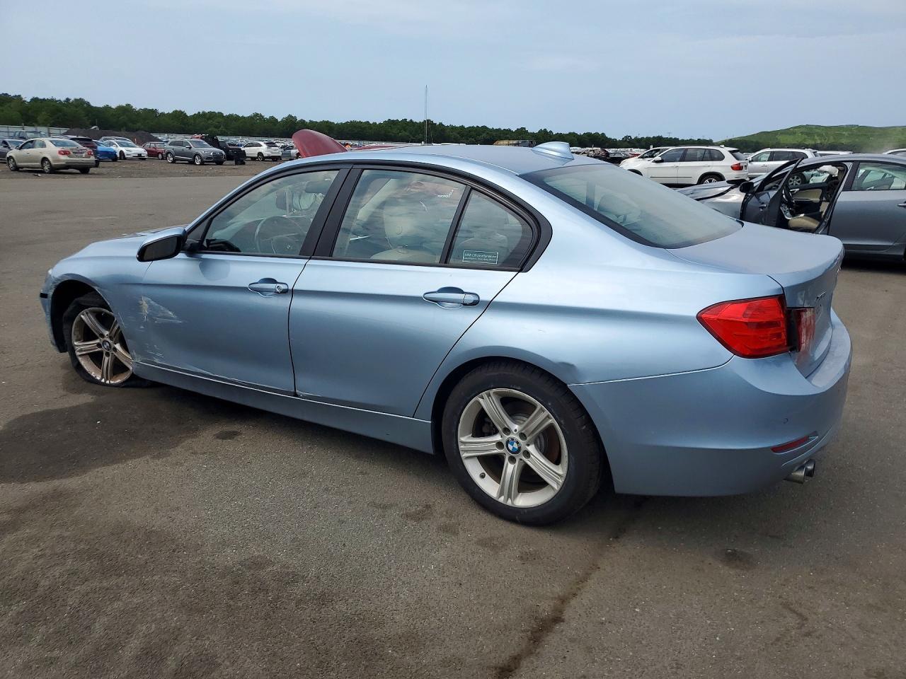 2015 BMW Seria 3 328i - zdjęcie 2