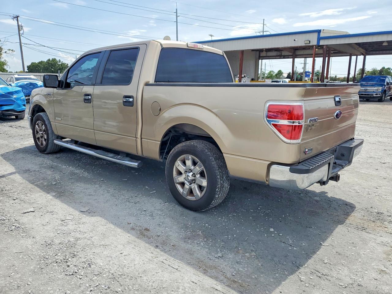 2014 Ford F150 Supercrew - zdjęcie 2