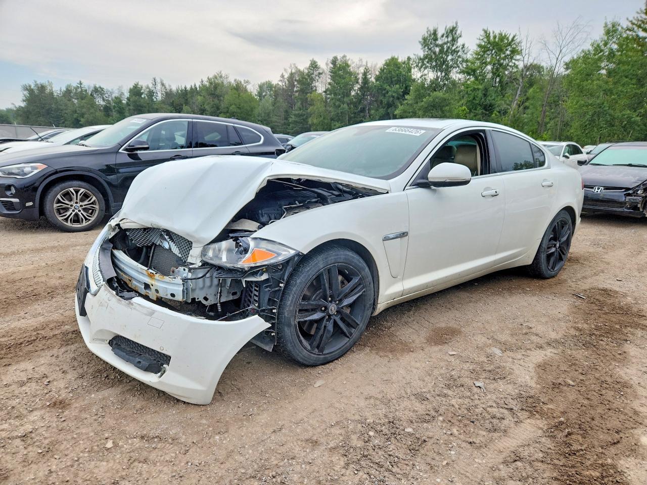 2013 Jaguar Xf - zdjęcie główne