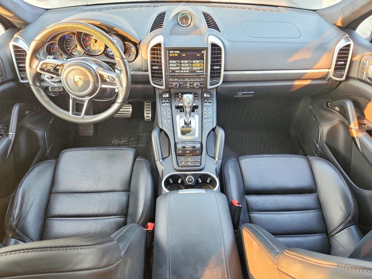 2015 Porsche Cayenne Turbo - zdjęcie 8