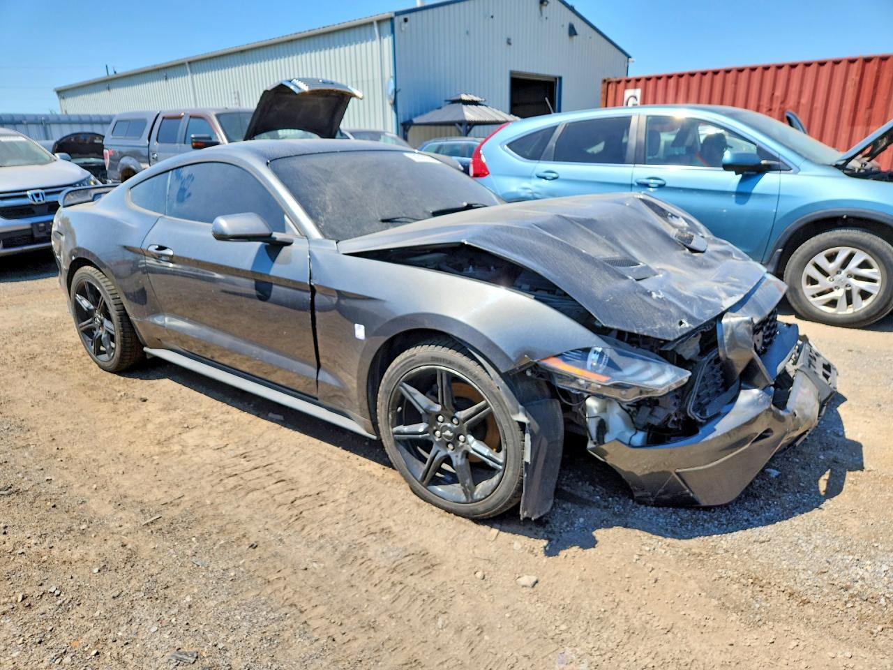 2019 Ford Mustang - zdjęcie 4