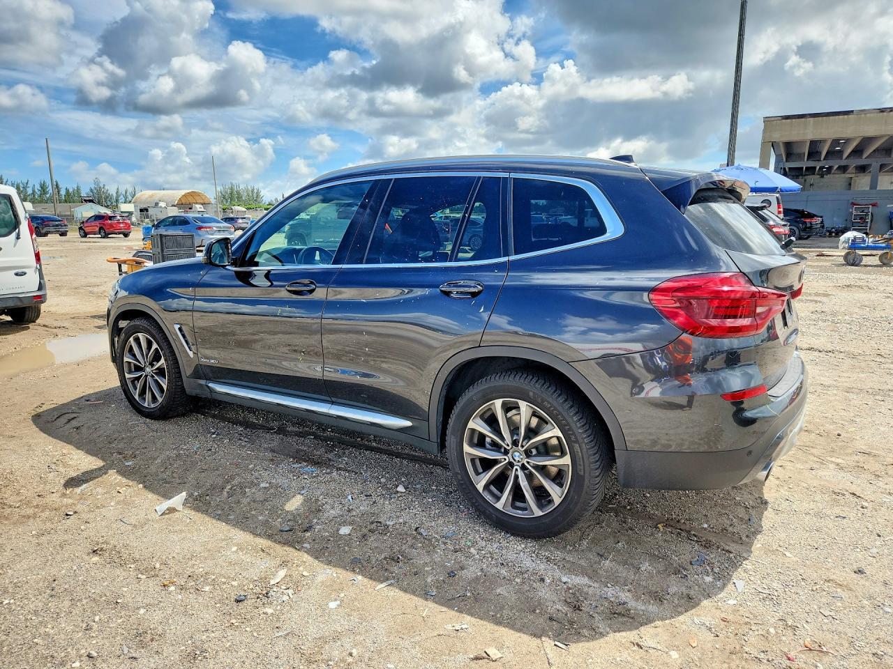 2018 BMW X3 xDrive30I - zdjęcie 2