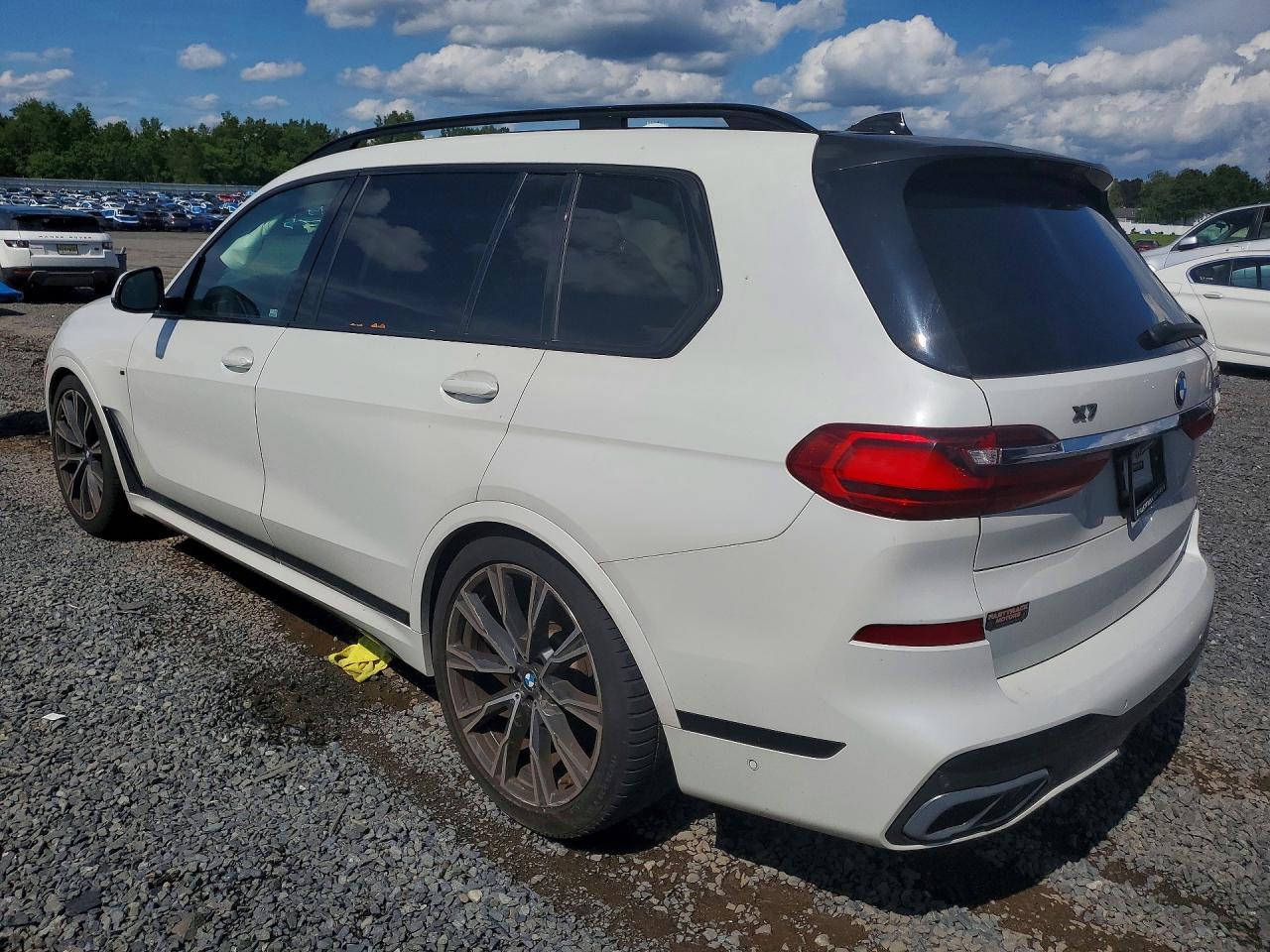 2019 BMW X7 xDrive50I - zdjęcie 2