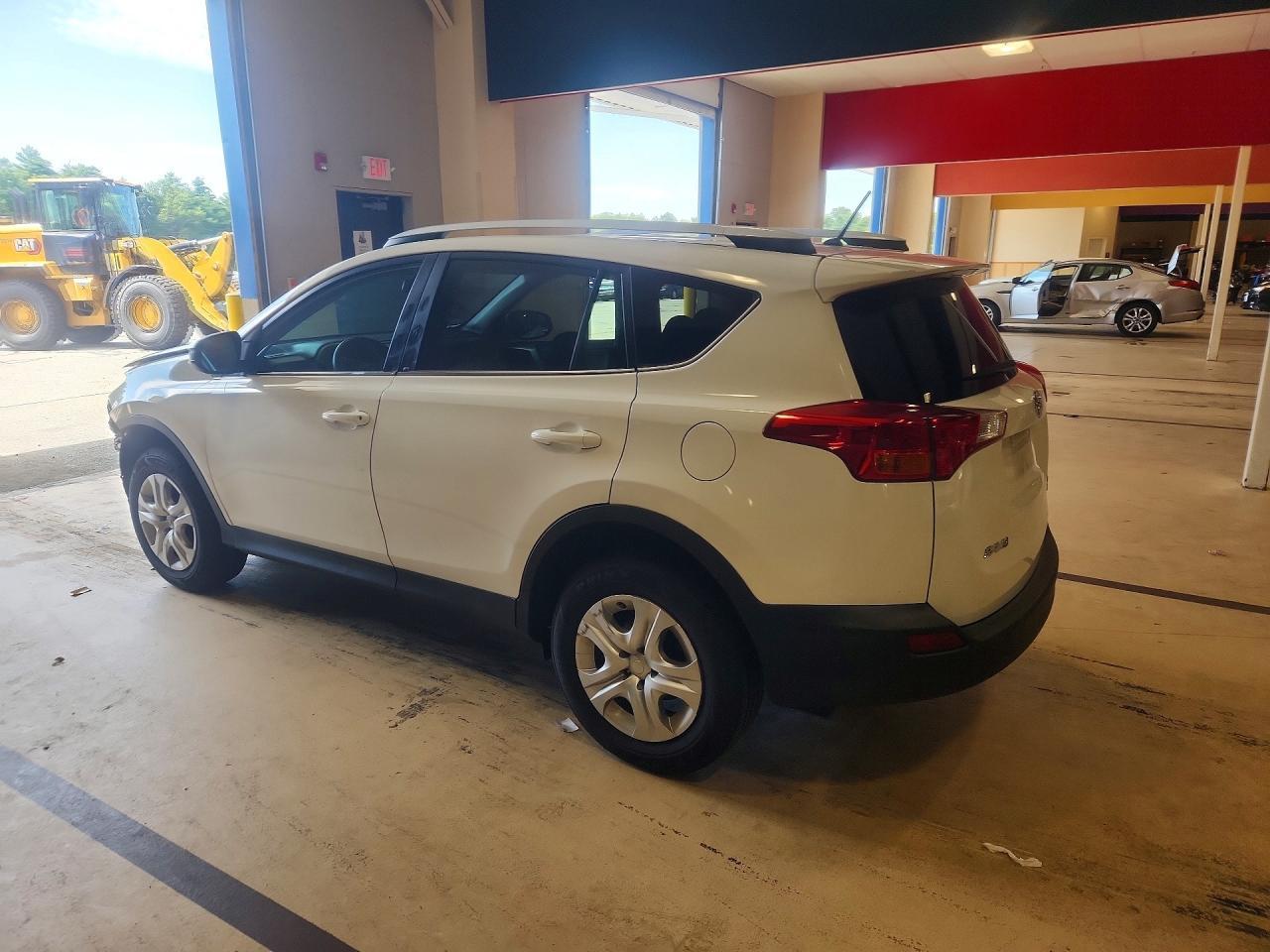2014 Toyota Rav4 Le - zdjęcie 2