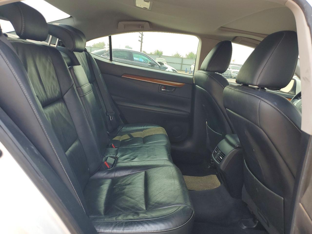 2014 Lexus Es 300H - zdjęcie 10