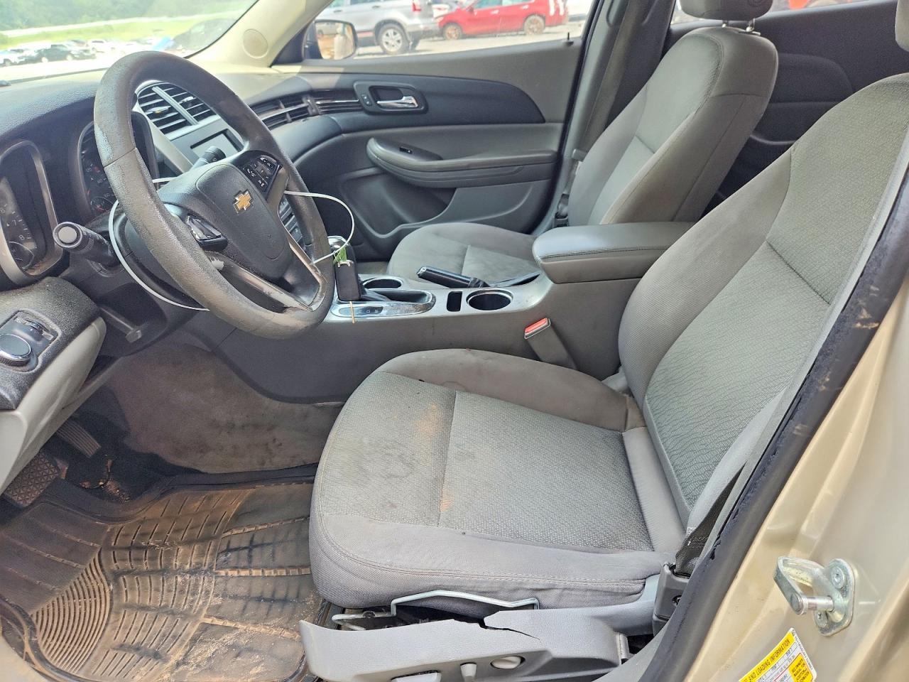 2015 Chevrolet Malibu Ls - zdjęcie 7
