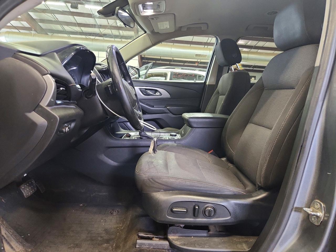 2020 Chevrolet Traverse Lt - zdjęcie 7