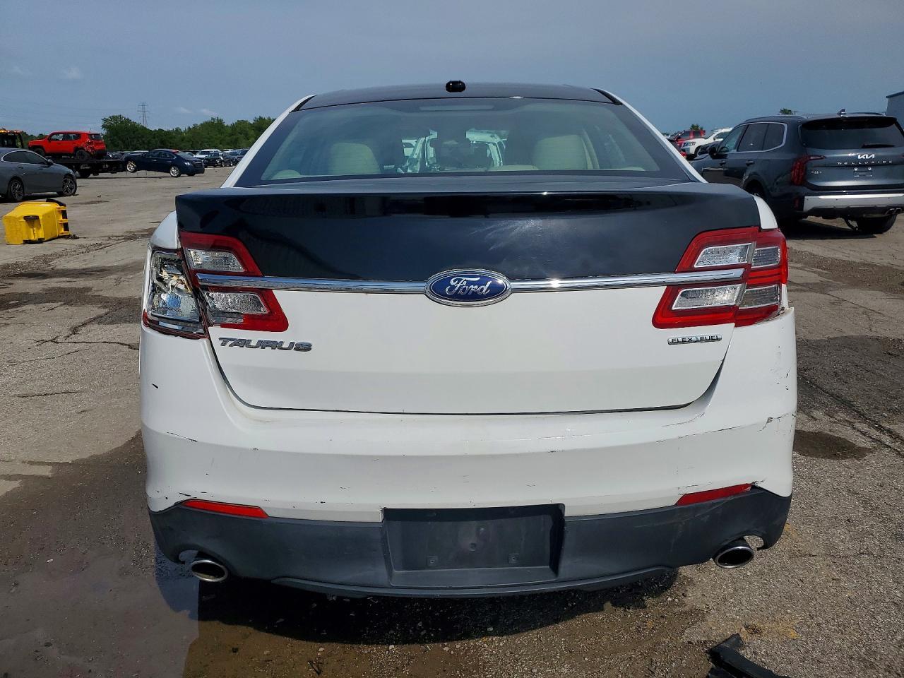 2013 Ford Taurus Se - zdjęcie 6