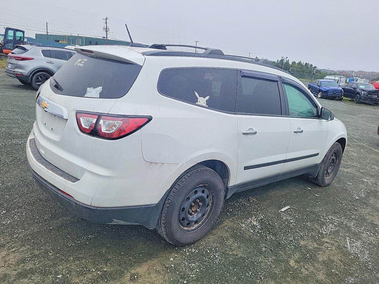 2017 Chevrolet Traverse Ls - zdjęcie 3