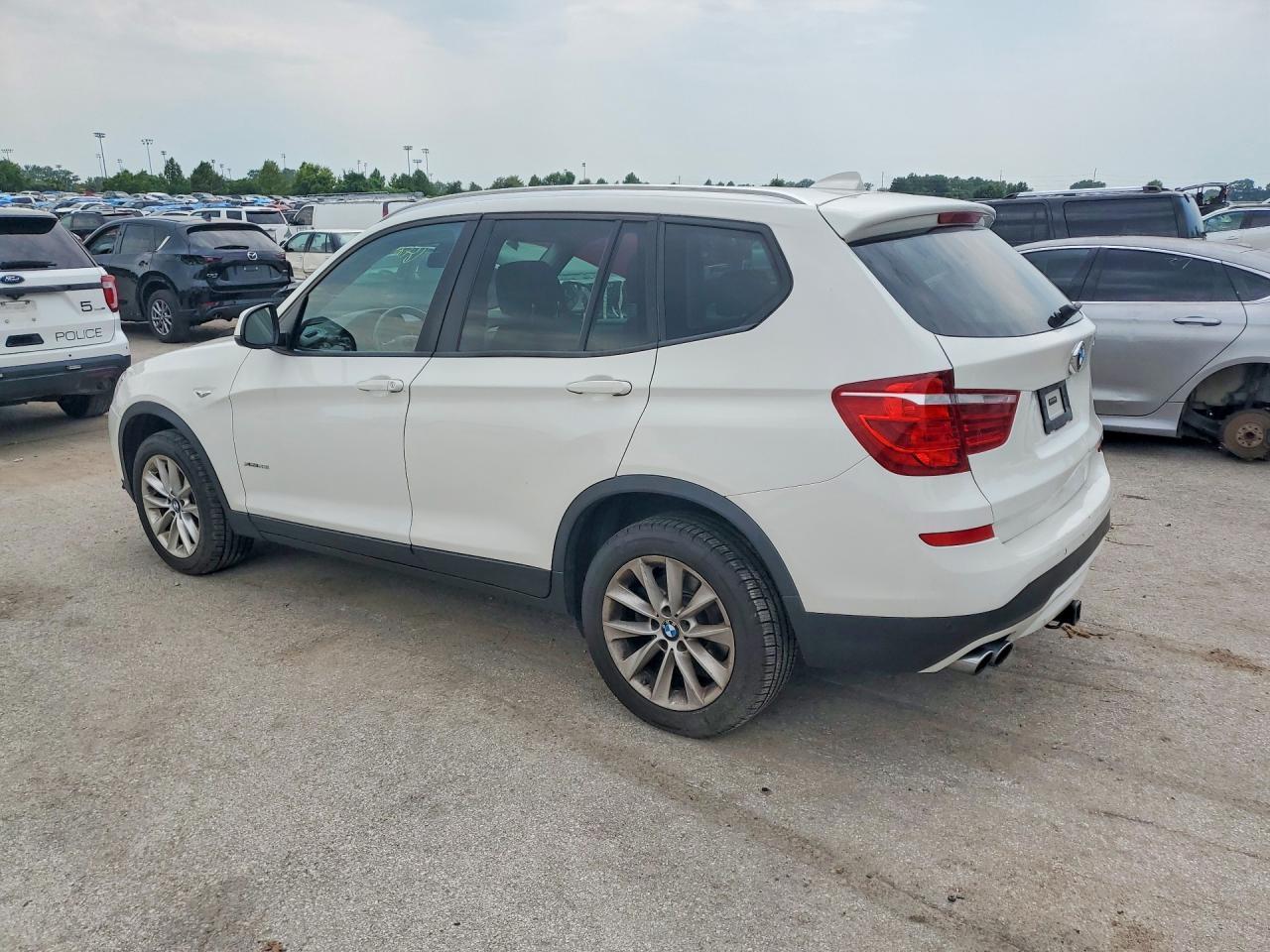 2017 BMW X3 xDrive28I - zdjęcie 2