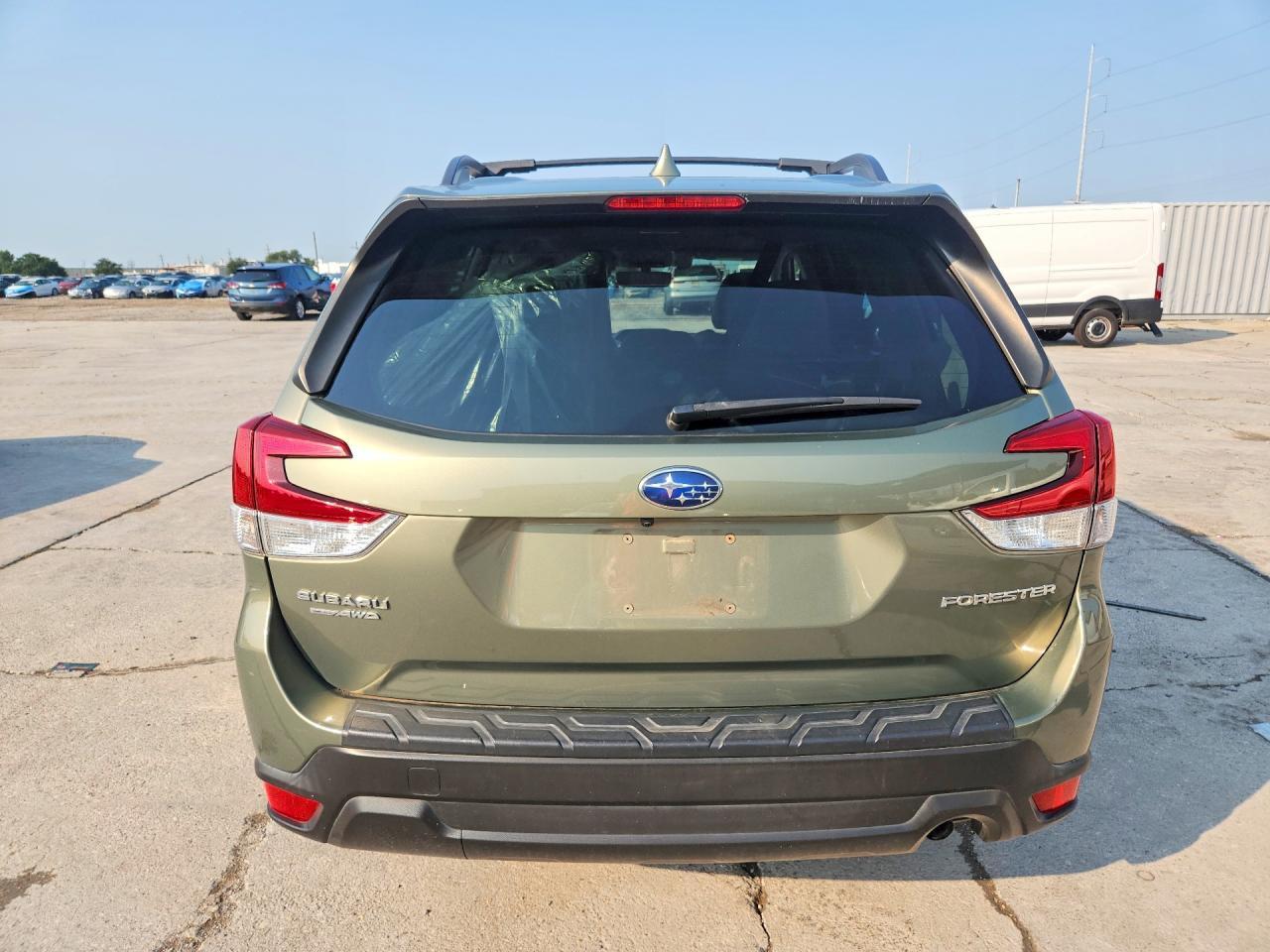 2021 Subaru Forester Premium - zdjęcie 6