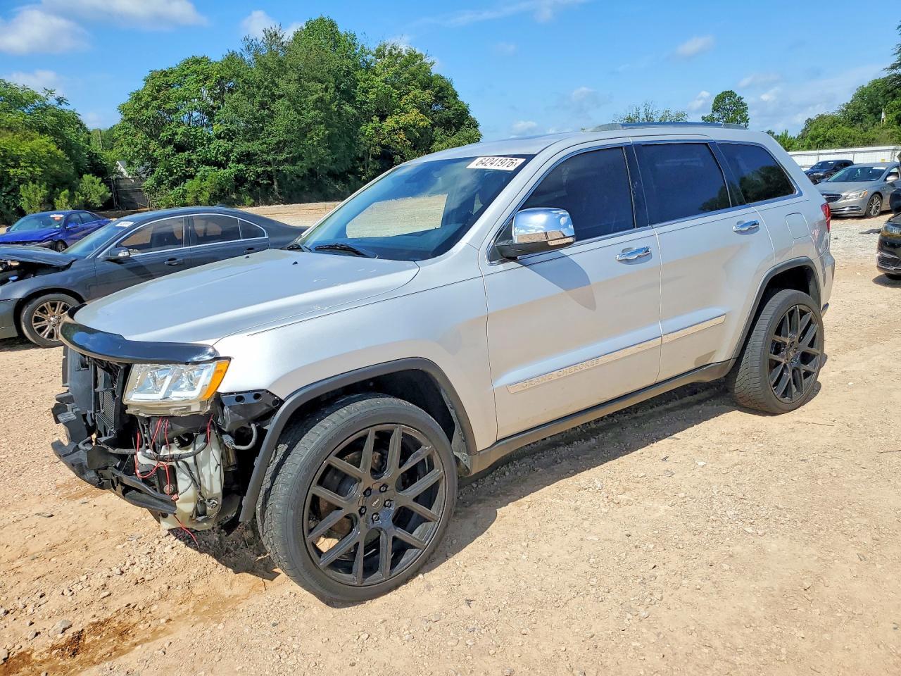 2013 Jeep Grand Cherokee Limited - zdjęcie główne