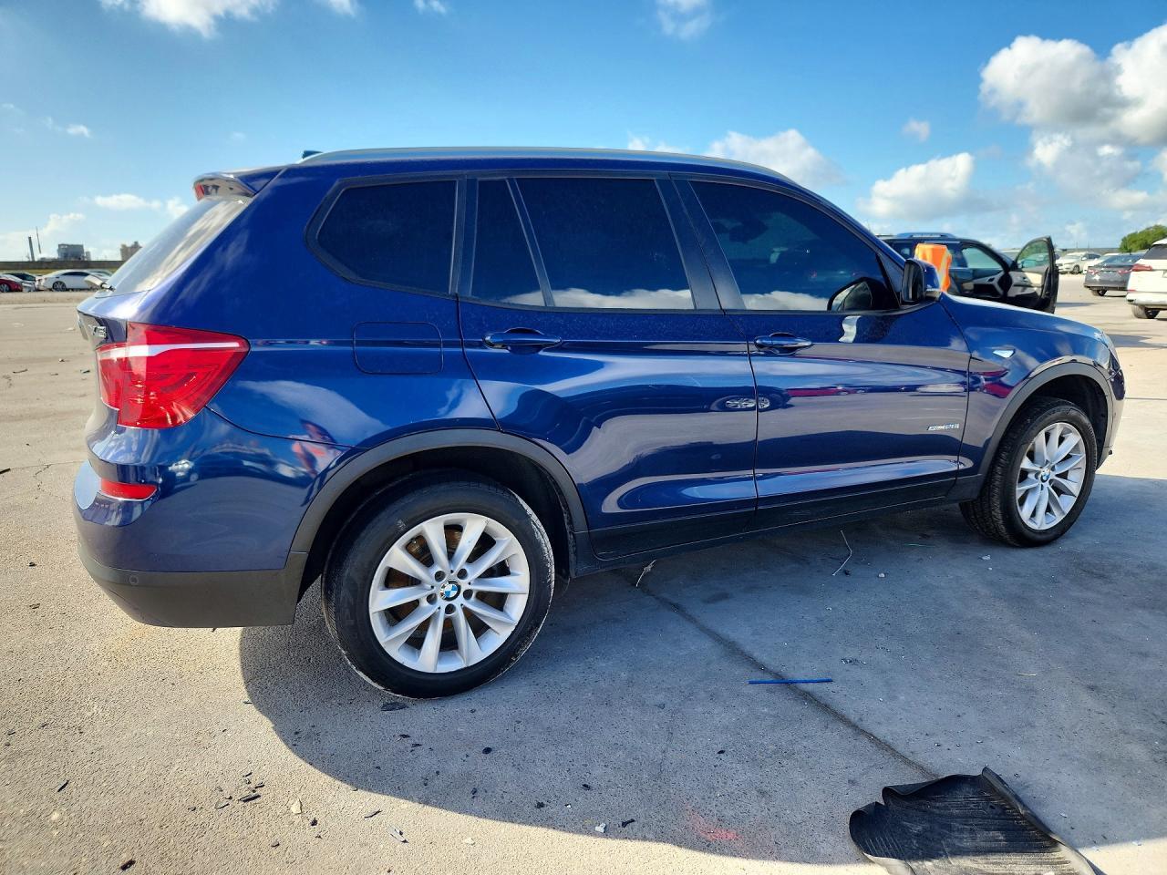 2016 BMW X3 Sdrive28I - zdjęcie 3