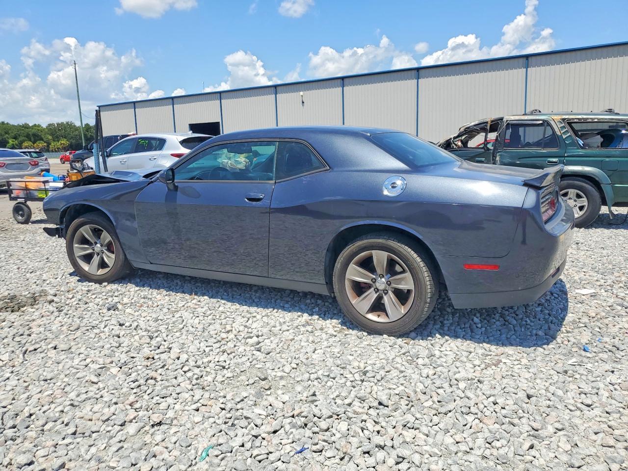 2016 Dodge Challenger Sxt - zdjęcie 2