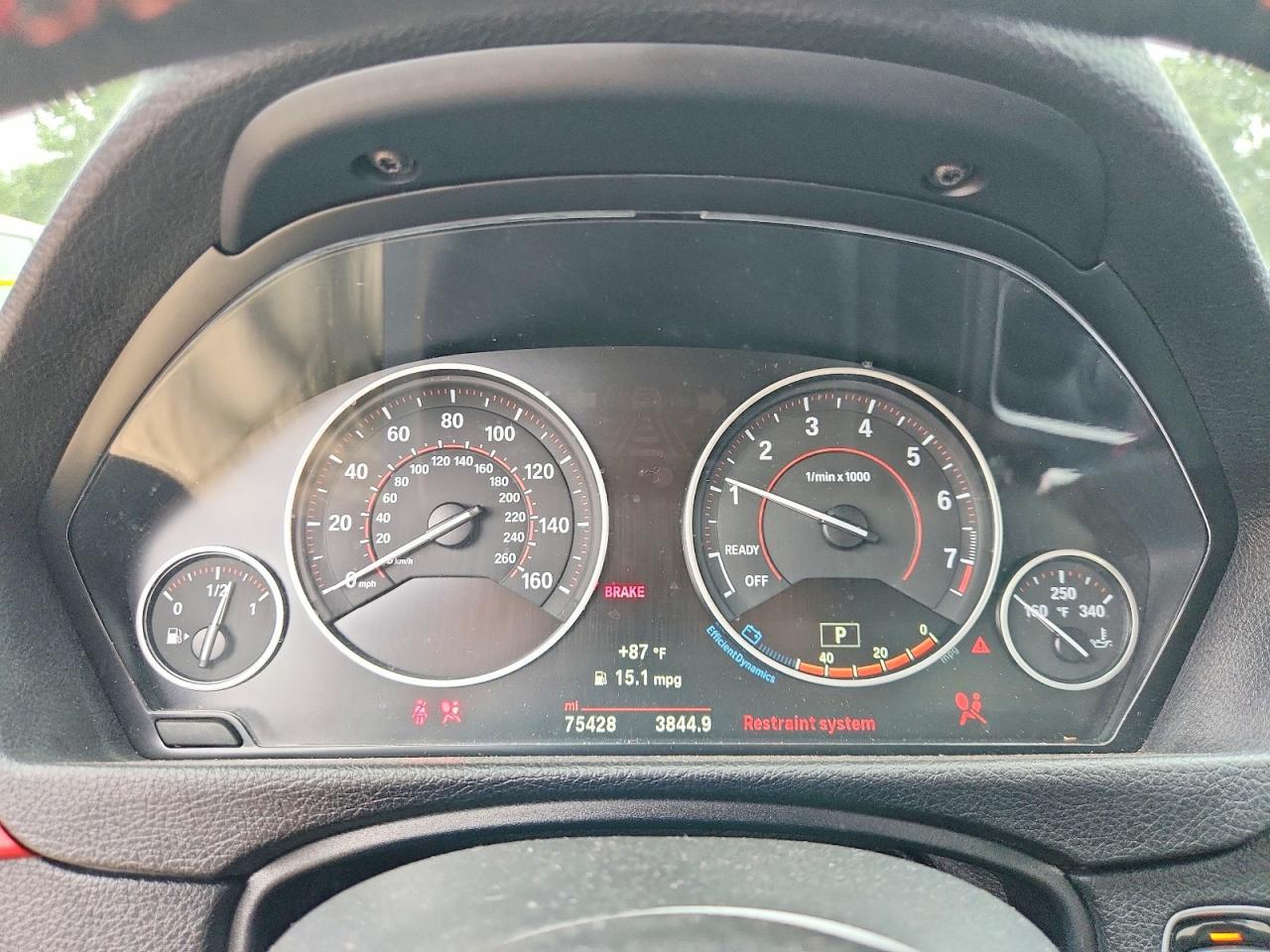 2018 BMW Seria 3 330i - zdjęcie 9