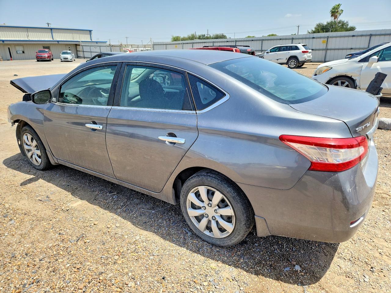 2015 Nissan Sentra S - zdjęcie 2