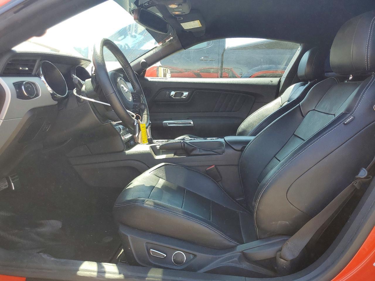 2016 Ford Mustang - zdjęcie 7