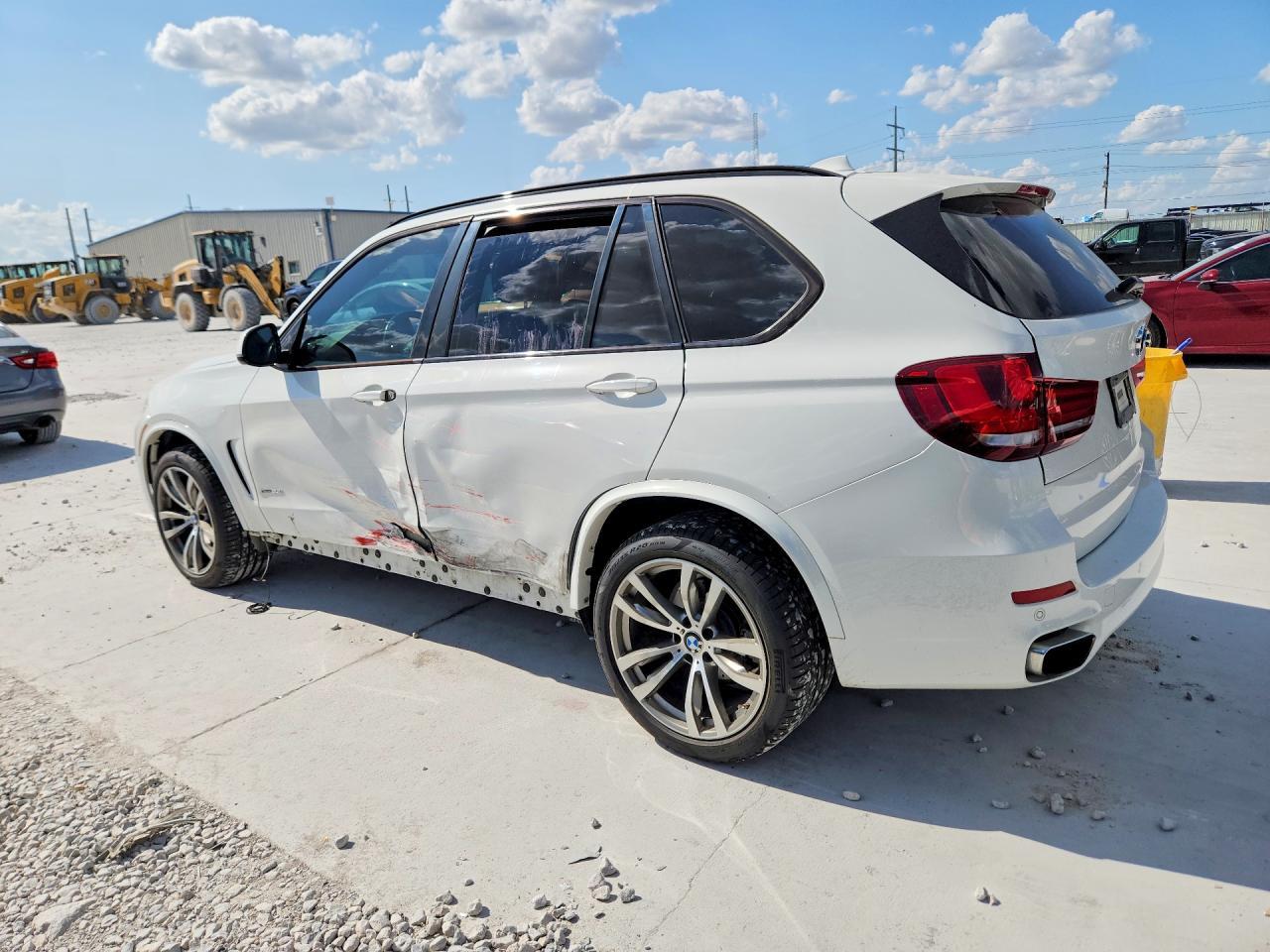 2015 BMW X5 xDrive35I - zdjęcie 2