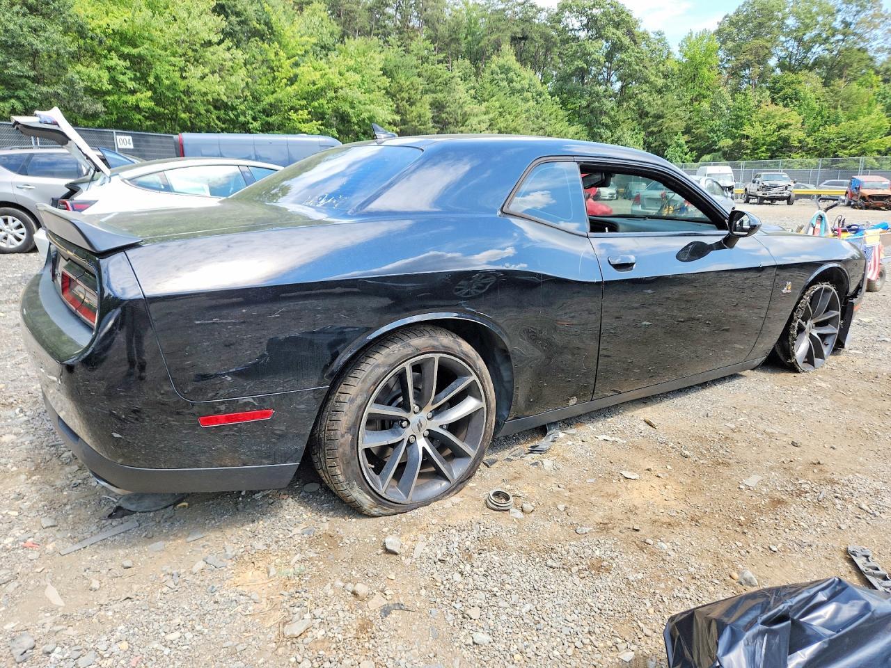 2017 Dodge Challenger R/T 392 - zdjęcie 3
