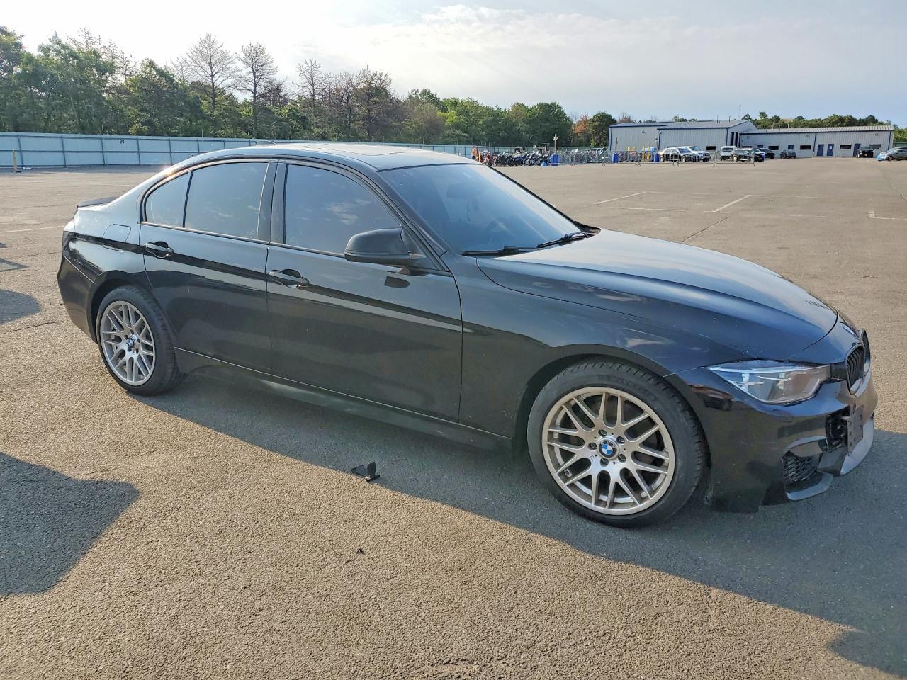 2016 BMW Seria 3 328i - zdjęcie 4