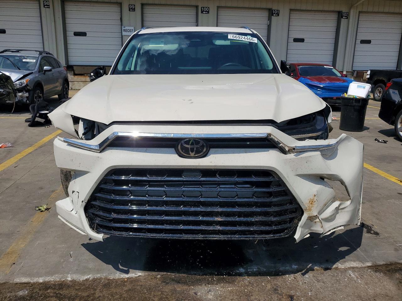 2024 Toyota Grand Highlander Xle - zdjęcie 5