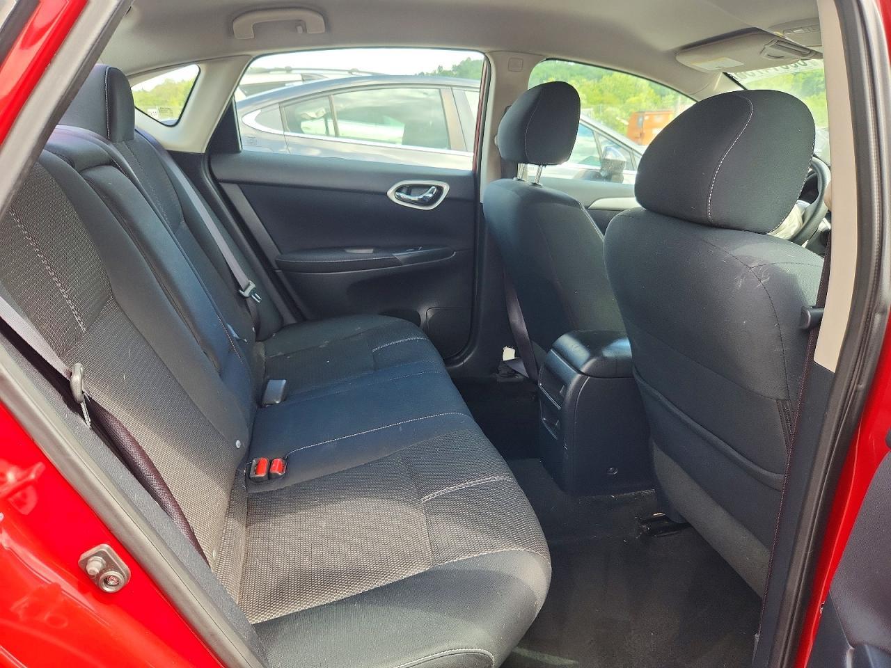 2014 Nissan Sentra S - zdjęcie 10