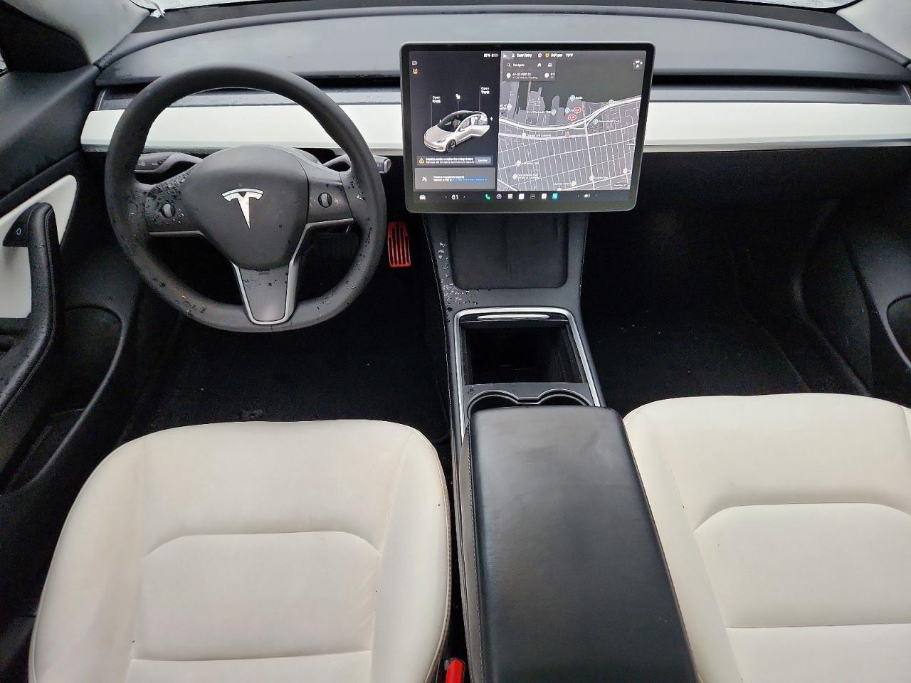 2021 Tesla Model 3 - zdjęcie 8