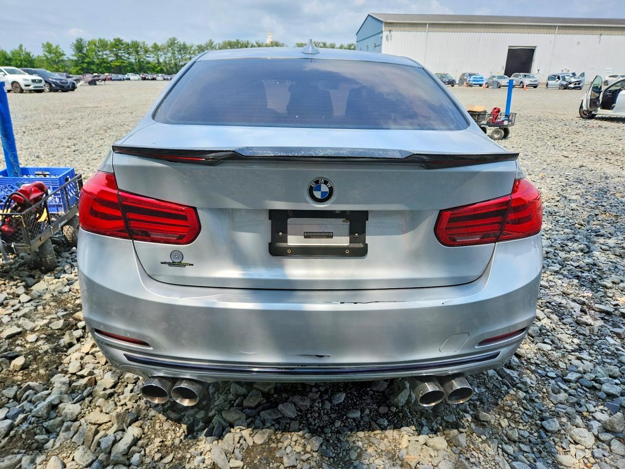 2018 BMW Seria 3 330i - zdjęcie 6